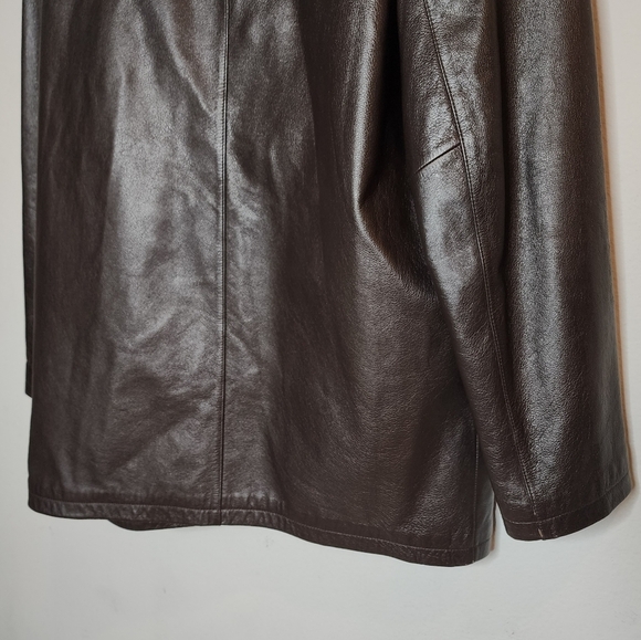 Juliano Celini brown leather jacket.  Button front.  Pockets.  Women's size XL. - Picture 14 of 16